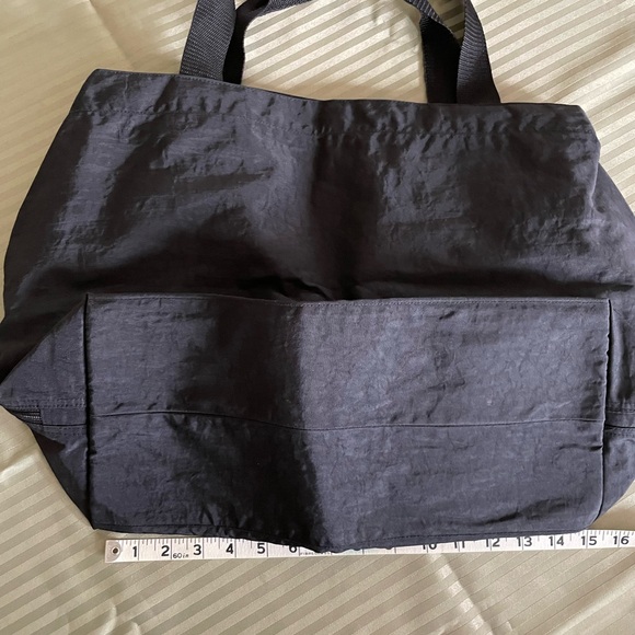 Walt Disney World Black Tote - Picture 5 of 13